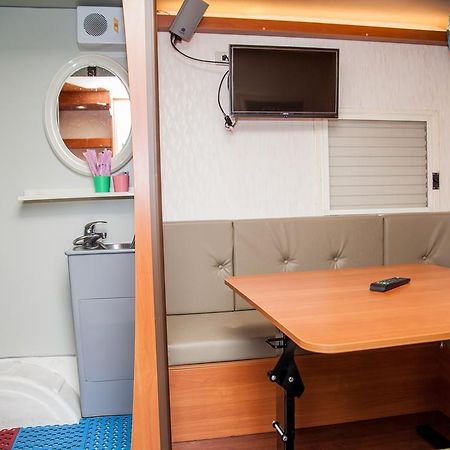 Taipei Hua Zhung Campsite Екстер'єр фото